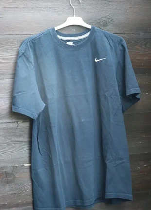 T-shirt rétro Nike taille XL homme – Seconde main authentique, brand: Nike, condizioni: Ottime, taglia: XL, €8.00, €9.10 include la Protezione acquisti Pro
