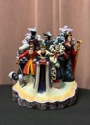 Disney Traditions Villains ‘Mischief, Malice and Mayhem’, merk: Disney, staat: Heel goed, € 99,00, € 104,65 inclusief Kopersbescherming Pro