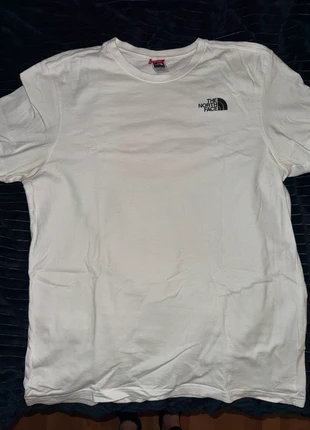 The north face shirt, merk: The North Face, staat: Heel goed, maat: M, € 8,50, € 9,63 inclusief Kopersbescherming
