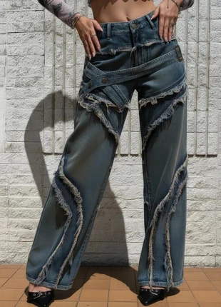 Jean déchiré bleu avec ceinture frangée taille 38, brand: VantaUnit, condizioni: Ottime, taglia: M / IT 42 / EU 38, €49.90, €53.10 include la Protezione acquisti Pro