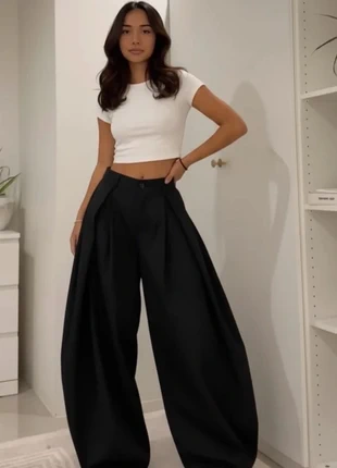 Pantalon noir oversize à pinces, très large, taille haute et moderne taille M, marque: shawly, état: Très bon état, taille: M / 38 / 10, 46,90 €, 49,95 € Protection acheteurs incluse