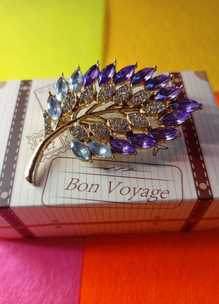 Broche avec la boîte, brand: luxe.fr, condition: Very good, €5.00, €5.95 includes Buyer Protection Pro