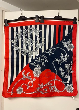 Foulard carré, brand: Vintage, condition: Very good, €4.00, €4.90 includes Buyer Protection