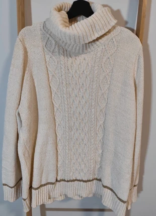 Pull blanc oversize col roulé L/XL détails dorés, marque: Vintage Dressing, état: Très bon état, taille: L / 40 / 12, 6,00 €, 7,00 € Protection acheteurs incluse