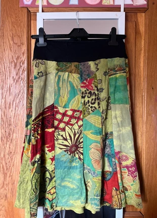 Jupe mi longue inspiration Desigual vert et rouge à motifs, état: Très bon état, taille: M / 38 / 10, 4,00 €, 4,90 € Protection acheteurs incluse