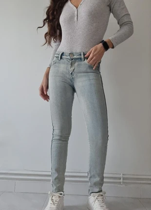 Vaqueros denim skinny jeans tiro bajo low waist, marque: Bershka, état: Très bon état, taille: XXS / 32 / 4, 4,50 €, 5,43 € Protection acheteurs incluse