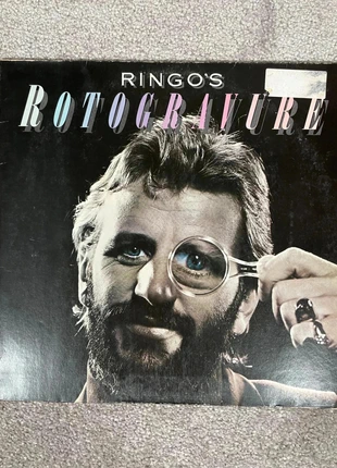 Ringo's Rotogravure vinyle 33 tours Rock 🎼, état: Très bon état, 10,00 €, 11,20 € Protection acheteurs incluse