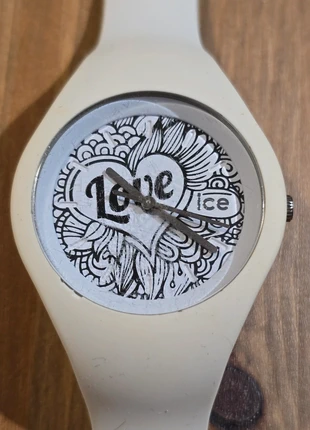 Montre Ice Watch, marque: Ice Watch, état: Satisfaisant, taille: 30–38 mm, 3,00 €, 3,85 € Protection acheteurs (Pro) incluse