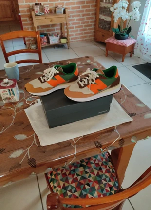 New Balance 237, marque: New Balance, état: Neuf sans étiquette, taille: 41,5, 60,00 €, 63,70 € Protection acheteurs incluse