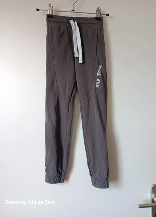 Pantalon jogging in extenso auchan 5ans new york, marque: In Extenso, état: Bon état, taille: 5 ans / 110 cm, 1,50 €, 2,28 € Protection acheteurs (Pro) incluse