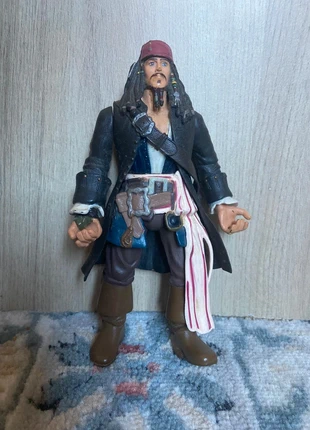 Figurine Captain Jack Sparrow - Pirates des Caraïbes - vintage collectible, brand: Disney, condition: Very good, size: One size, €9.00, €10.15 includes Buyer Protection
