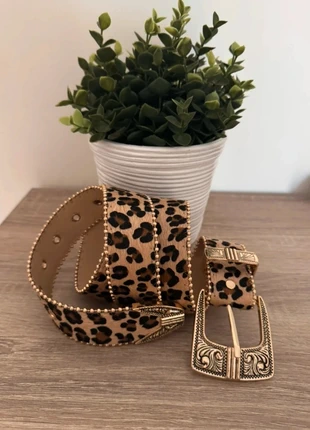 Jolie ceinture motif léopard ajustable 110cm 🍎, marque: Boutique indépendante, état: Très bon état, taille: 110 cm, 11,90 €, 13,20 € Protection acheteurs incluse