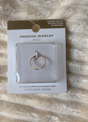 Gouden ring met diamanten, staat: Nieuw zonder prijskaartje, € 4,00, € 4,90 inclusief Kopersbescherming