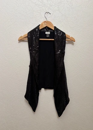 🖤 Gilet noir à sequins H&M - Taille M, marca: H&M, estado: Muito bom, tamanho: M / 38 / 10, €6.00, €7.00 inclui Proteção do Comprador