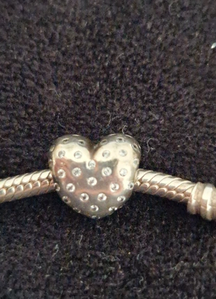 Charm cœur avec brillant, marque: Pandora, état: Très bon état, 10,00 €, 11,20 € Protection acheteurs incluse