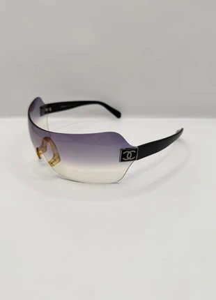 Lunettes de soleil masque Chanel, marque: Chanel, état: Très bon état, 149,00 €, 157,15 € Protection acheteurs (Pro) incluse