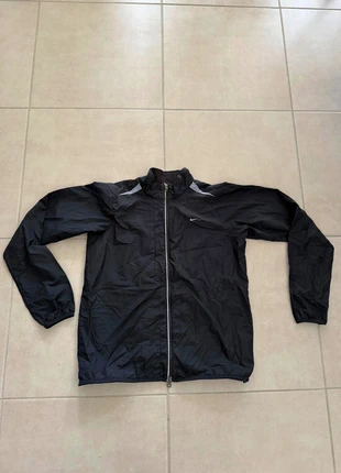 Magnifique Veste Nike 04IT67, marca: Nike, estado: Muito bom, tamanho: M, €13.50, €14.88 inclui Proteção do Comprador
