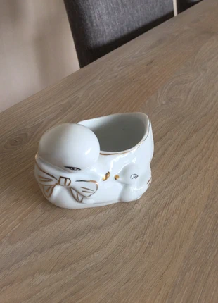 Petit contenant, staat: Heel goed, € 1,00, € 1,75 inclusief Kopersbescherming