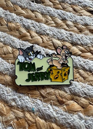 Pins Tom et Jerry 🐱🐭, estado: Muito bom, €4.00, €4.90 inclui Proteção do Comprador Pro