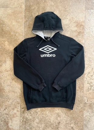 Sweat à capuche Umbro brodé vintage noir blanc homme, marque: Umbro, état: Très bon état, taille: S, 23,00 €, 24,85 € Protection acheteurs incluse