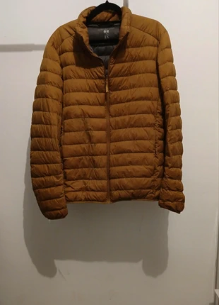 Doudoune uniqlo, marke: Uniqlo, zustand: Neu, mit Etikett, größe: M, 50,00 €, 53,20 € inklusive Vinted-Käuferschutz