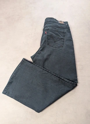 Jean Levi's 512 perfectly slimming boot cut FR42         L16JL1420, marke: Levi's, zustand: Sehr gut, größe: XL / 42 / 14, 20,90 €, 22,65 € beinhaltet Vinted-Käuferschutz Pro