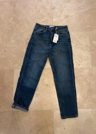 Jean regular, marque: Reserved, état: Neuf avec étiquette, taille: M / 38 / 10, 9,00 €, 10,15 € Protection acheteurs incluse