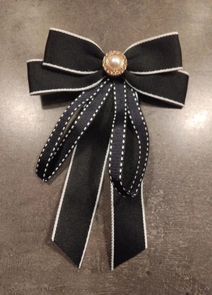 Superbe Nœud papillon noir à surpiqures + cœur de perles et strass neuf, brand: Noeud papillon de col à épiingler, condition: New without tags, €12.00, €13.30 includes Buyer Protection Pro