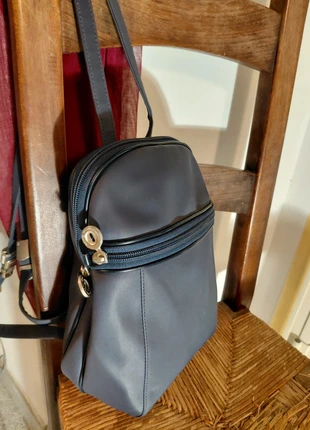 Zainetto mini backpack Mandarina Duck blu scuro, marque: Mandarina Duck, état: Très bon état, 27,00 €, 29,05 € Protection acheteurs incluse