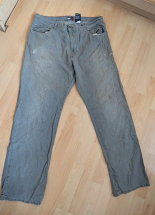 Tommy Hilfiger mens 34/32 jeans, got stains as shown, brand: Tommy Hilfiger, condition: Satisfactory, size: W34, £5.00, £5.95 includes Buyer Protection