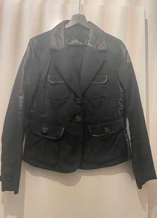 Mooie blazer van Airfield, maat 40, merk: Airfield, staat: Heel goed, maat: L / 40 / 12, € 15,00, € 16,45 inclusief Kopersbescherming