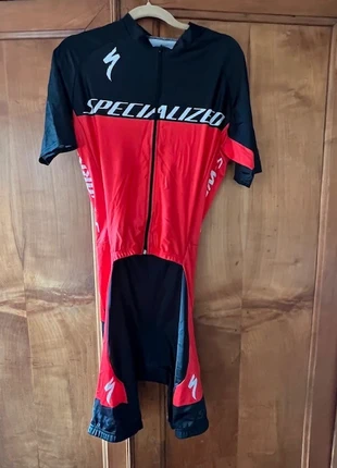 Specialized fietspak /broek en jasje aan elkaar maat XL, merk: Specialized, staat: Heel goed, maat: XL, € 25,00, € 26,95 inclusief Kopersbescherming