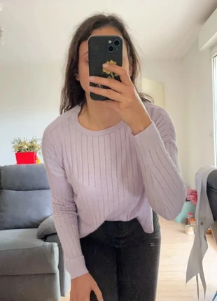 Pull léger lilas, marque: Bershka, état: Très bon état, taille: M / 38 / 10, 3,00 €, 3,85 € Protection acheteurs incluse