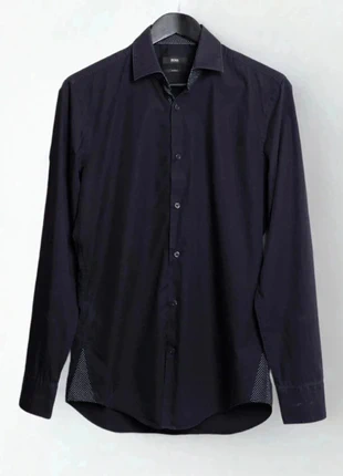 Chemise noire Hugo Boss – Détails à pois – Taille M, brand: Hugo Boss, condition: Very good, size: M, €35.00, €37.45 includes Buyer Protection