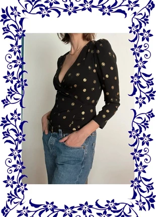 Blouse chemisier cache-coeur noir motif pois doré pièces de monnaie 34, marke: & Other Stories, zustand: Sehr gut, größe: XS / 34 / 6, 22,00 €, 23,80 € inklusive Vinted-Käuferschutz