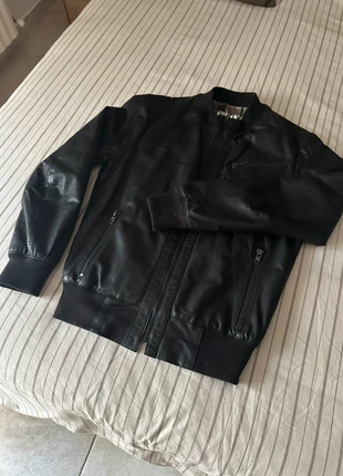 Bomber in pelle Bully uomo, brand: Bully, condizioni: Ottime, taglia: L, €75.00, €79.45 include la Protezione acquisti