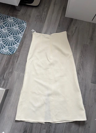 Jupe Zara, marke: Zara, zustand: Sehr gut, größe: L / 40 / 12, 15,00 €, 16,45 € inklusive Vinted-Käuferschutz