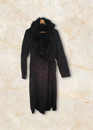 Manteau long effet daim et fausse fourrure femme Taille S/M, condizioni: Ottime, taglia: S / IT 40 / EU 36, €20.00, €21.70 include la Protezione acquisti