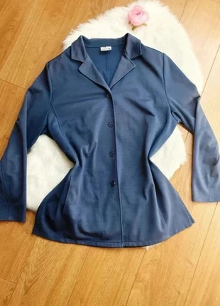 Joli blazer bleu marine Taille 46 finn karelia, merk: Finn Karelia, staat: Heel goed, maat: XXXL / 46 / 18, € 8,00, € 9,10 inclusief Kopersbescherming