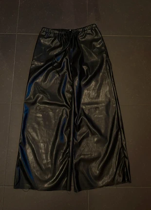 Baggy pants, merk: Opium, staat: Heel goed, maat: S / 36 / 8, € 17,00, € 18,55 inclusief Kopersbescherming