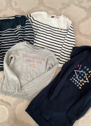 Lot de 4 pulls fille 8 ans (Très bon état), marca: Lee Cooper, estado: Muito bom, tamanho: 8 anos / 128 cm, €12.00, €13.30 inclui Proteção do Comprador