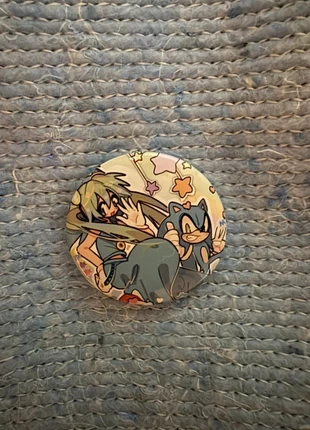 Broche Sonic, staat: Heel goed, € 4,00, € 4,90 inclusief Kopersbescherming Pro