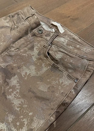 Pantalon skinny fleuri doré – Taille L – Toxik3, marque: Toxik3, état: Bon état, taille: L / 40 / 12, 20,00 €, 21,70 € Protection acheteurs incluse