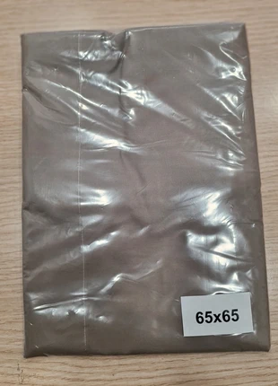 Lot de 2 taies d’oreiller en satin – 65x65 cm, marke: CM, zustand: Neu, mit Etikett, größe: 65 x 65 cm, 4,50 €, 5,43 € beinhaltet Vinted-Käuferschutz Pro