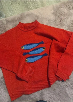 Maglione a maglia rosso con stampa pesci blu, brand: Vintage Dressing, condizioni: Nuovo senza cartellino, taglia: M / IT 42 / EU 38, €35.00, €37.45 include la Protezione acquisti