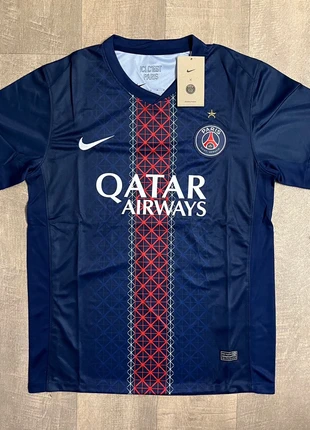 Maillot PSG Étoile Neuf, brand: Concept, condition: New with tags, size: M, €17.00, €18.55 includes Buyer Protection