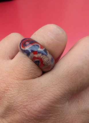 Anillo de Madera Grueso  Talla 17  Diseño Étnico Multicolor (Nuevo), marca: Ideal, estado: Novo com etiquetas, tamanho: 16,1 mm Ø / 10,5, €2.00, €2.80 inclui Proteção do Comprador