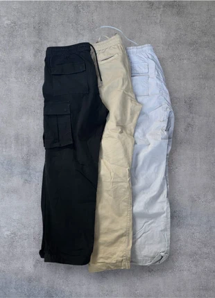Cargo Pants Bundle – Bershka & Pull&Bear – Size M (Black, Beige, Light Grey), marca: Bershka, estado: Bueno, tamaño: M, 20,00 €, 21,00 € Protección al comprador incluida