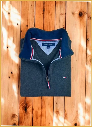 Pull 1/4 Zip, Halfzip Tommy Hilfiger Gris foncé / Col camionneur / Logo brodé / Taille M Homme, brand: Tommy Hilfiger, condizioni: Ottime, taglia: M, €35.00, €37.45 include la Protezione acquisti Pro