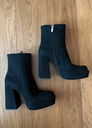 Botins tacão plataforma Pull&Bear, merk: Pull & Bear, staat: Nieuw zonder prijskaartje, maat: 37, € 25,00, € 26,95 inclusief Kopersbescherming